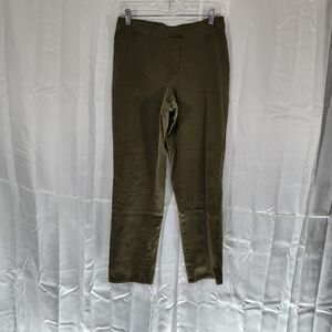 Isaac Mizrahi Size 12 Green Elastic Back Wasit